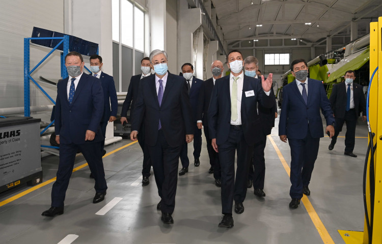 The Head of State Visited the CLAAS and Alageum Electric Plant